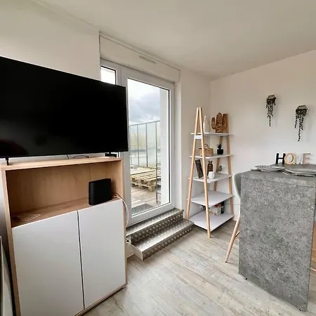 Studio 2 Prsn / Proche Gare-Viotte / Garage Prive Besançon Buitenkant foto