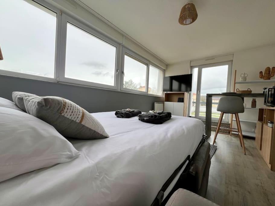 Apartment 2 Prsn / Proche Gare-viotte / Garage Prive *