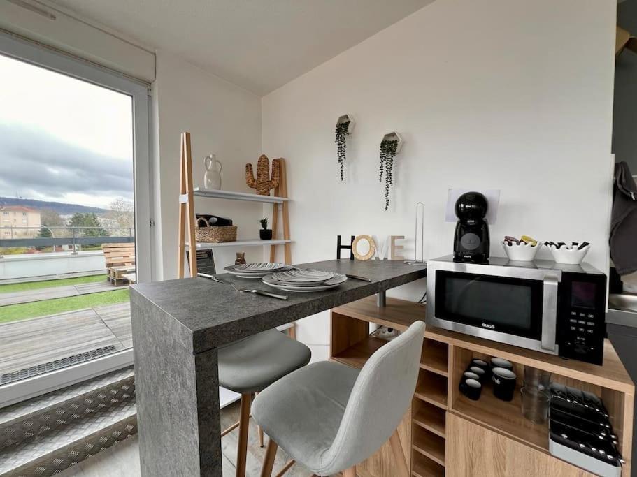 Apartment 2 Prsn / Proche Gare-viotte / Garage Prive *